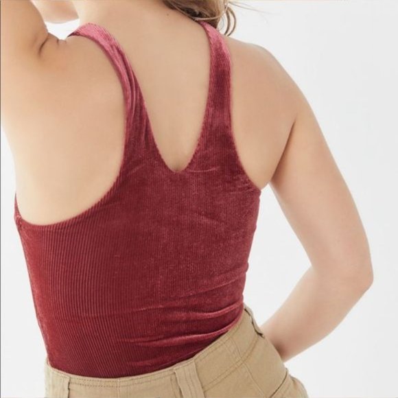 OUT FROM UNDER (UO) S Burgundy Ribbed Velour Crop Tank Top - Picture 3 of 10